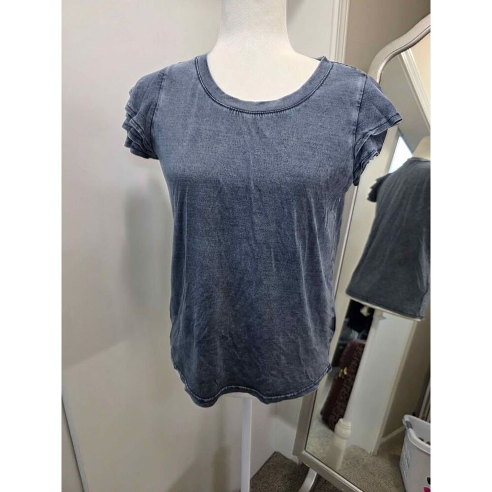 Jane + Delancey Blue Acid Wash Ruffle Sleeve Tee Size XS